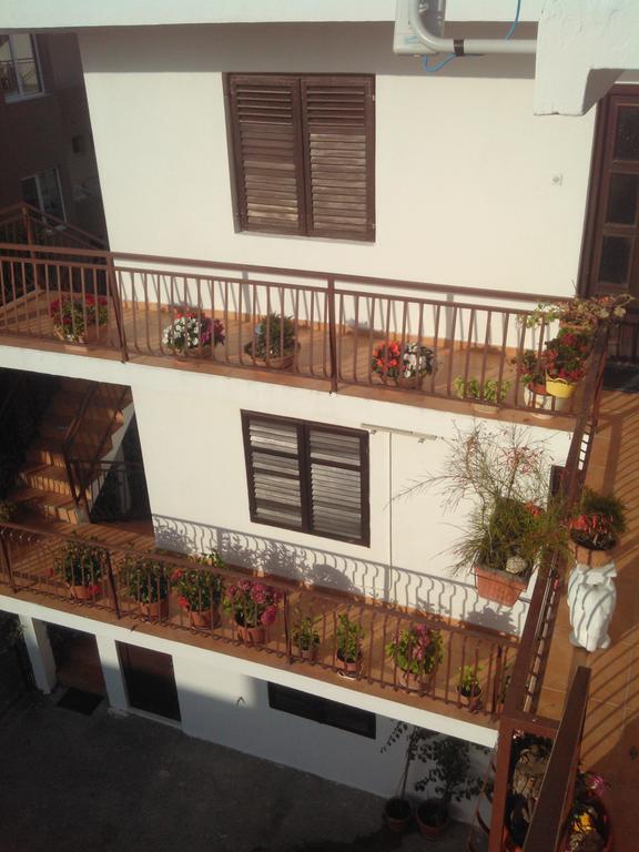 Apartmani Dado Ulcinj Buitenkant foto