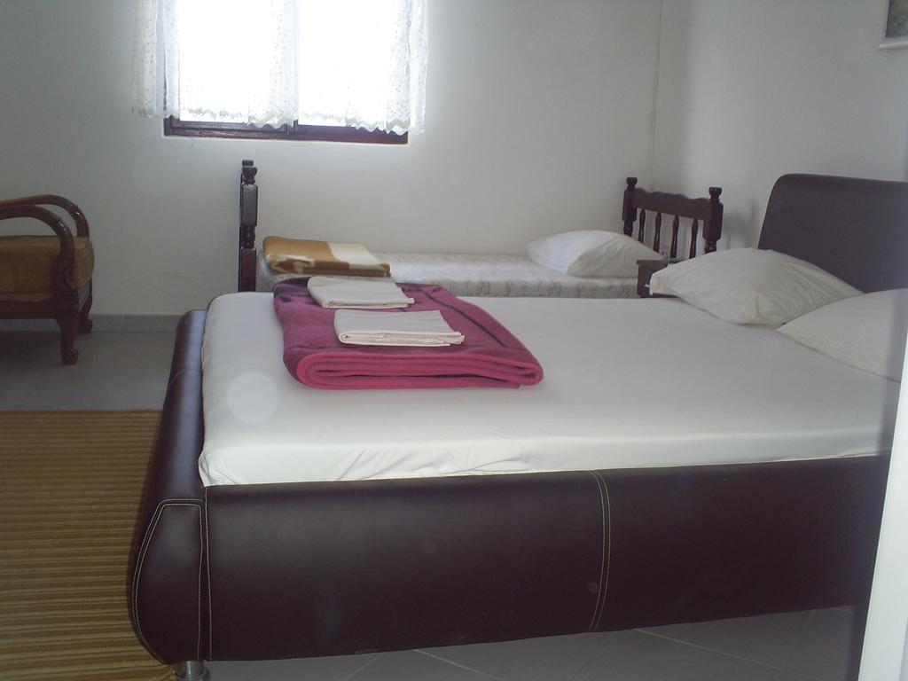 Apartmani Dado Ulcinj Buitenkant foto