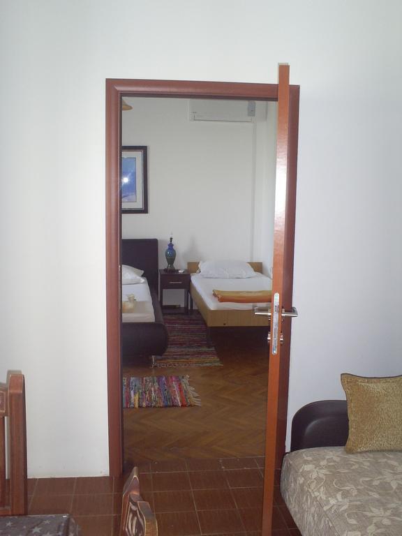Apartmani Dado Ulcinj Buitenkant foto