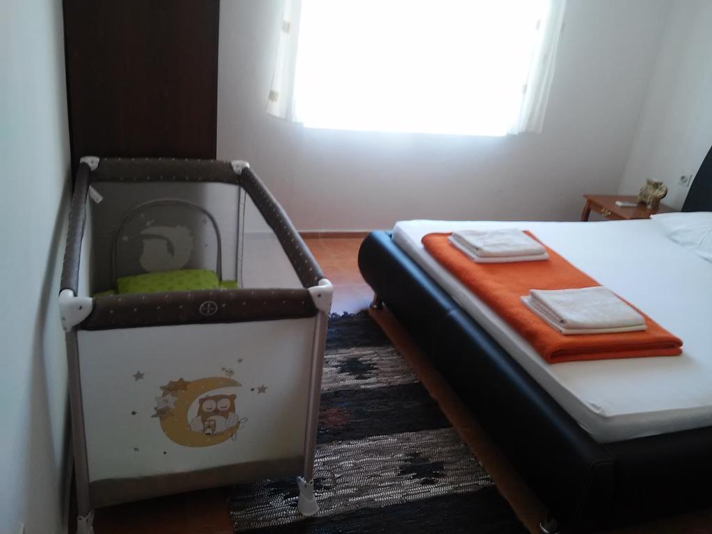 Apartmani Dado Ulcinj Buitenkant foto